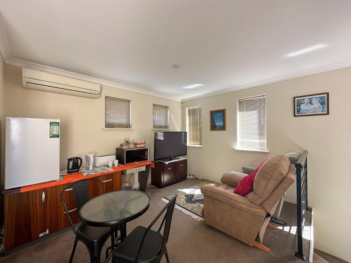 Joondalup Guest House Perth Buitenkant foto